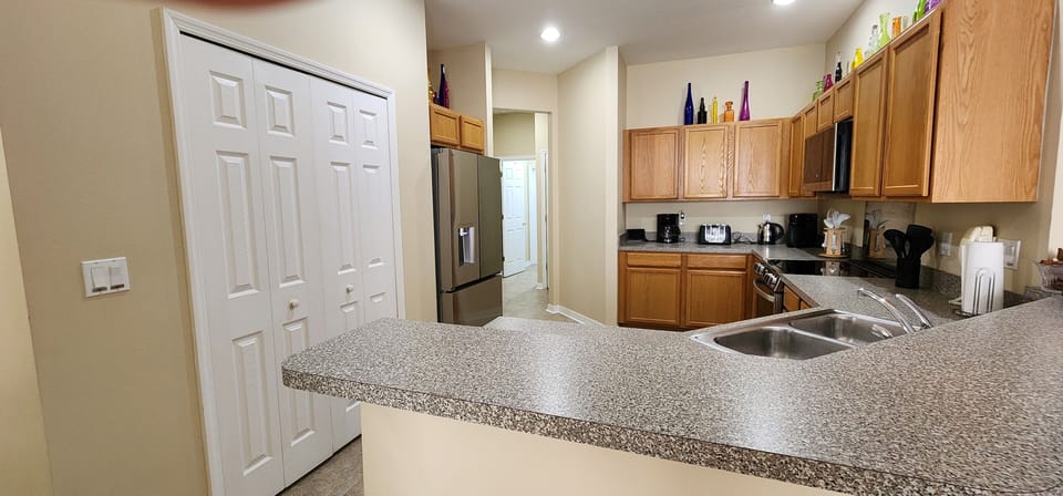 Fully stocked kitchen.