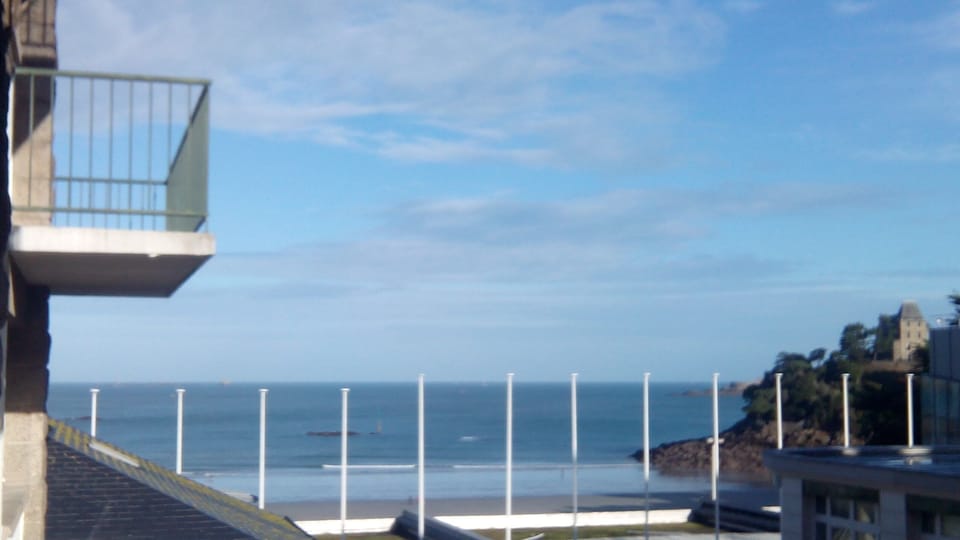 Beach/ocean view