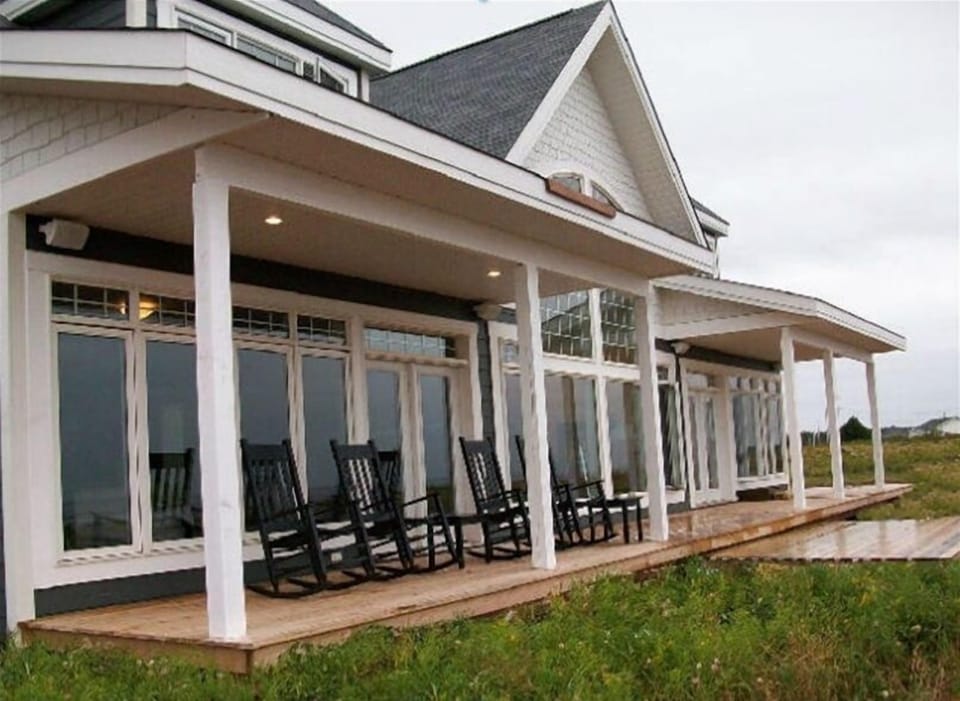 Ocean view deck and boardwalks . 