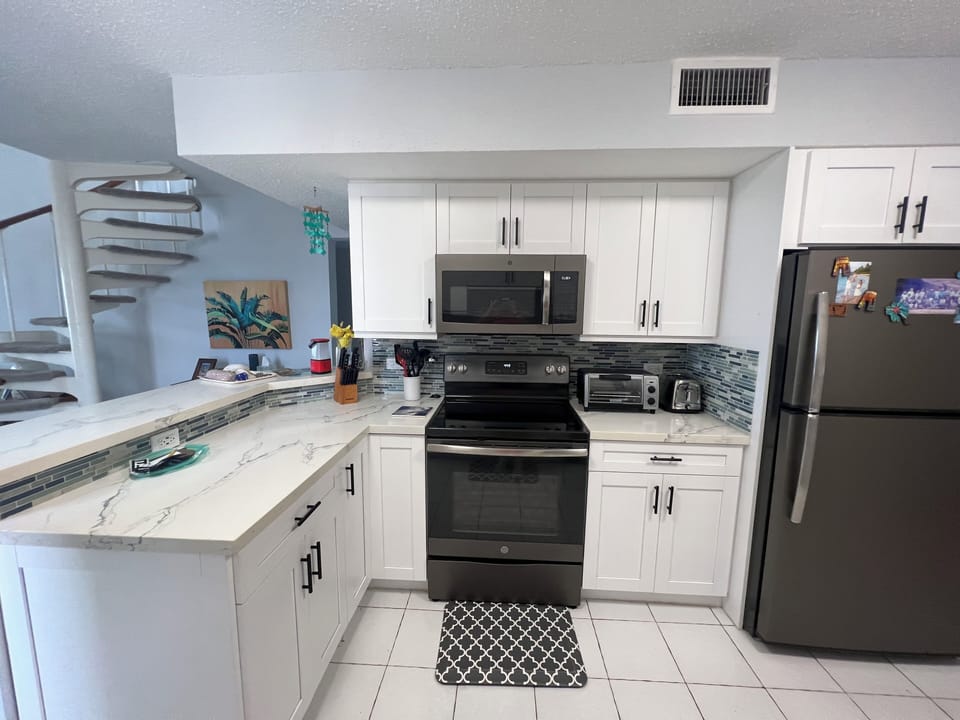 Renovated Kitchen (December 2021)