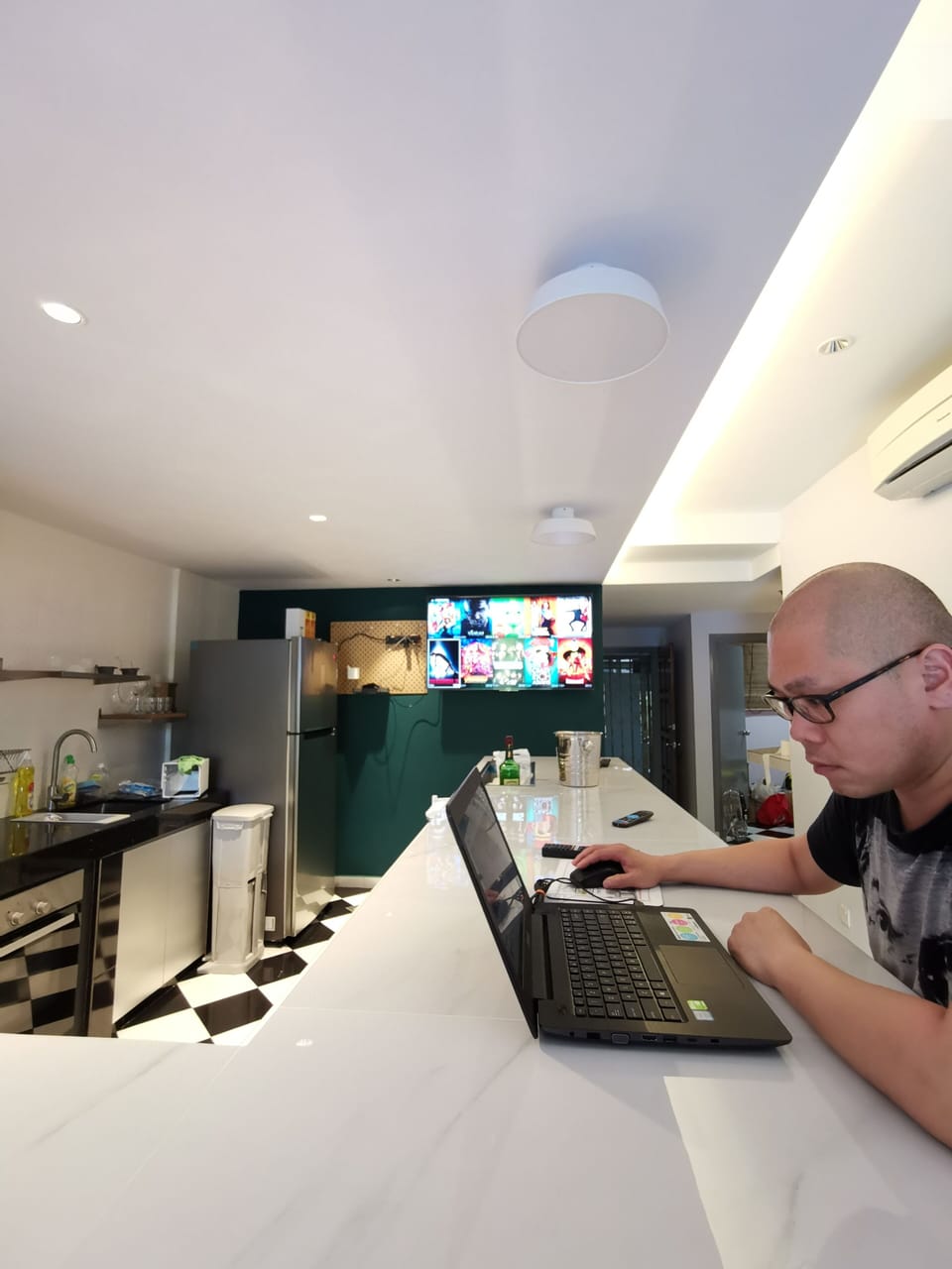 Island Work Place