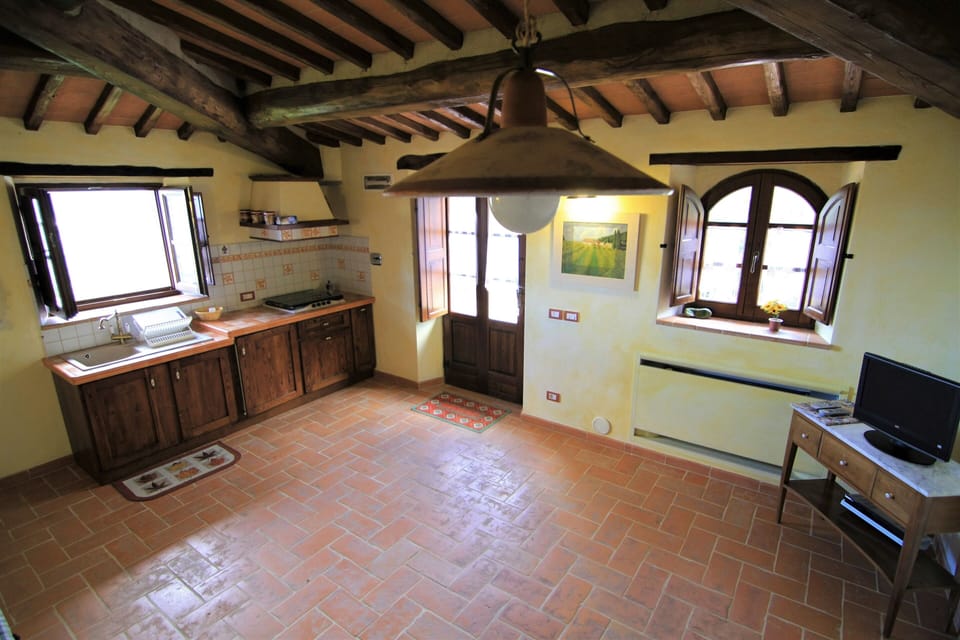 Quercia apt: living room