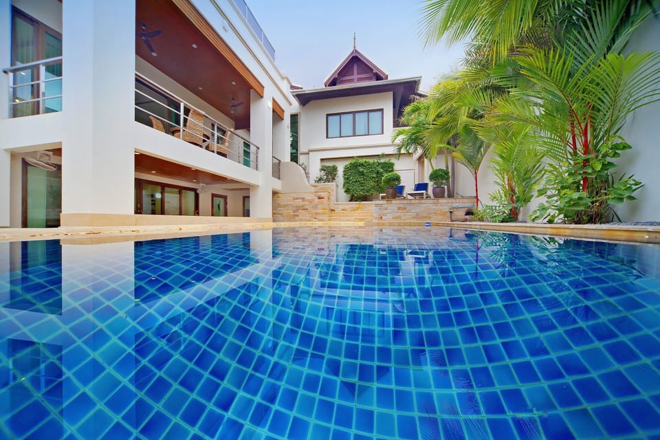 Pratumnak Golden Angel Pool Villa