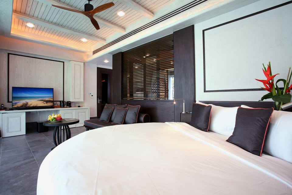 1Bedroom Baba Pool Suite - 01