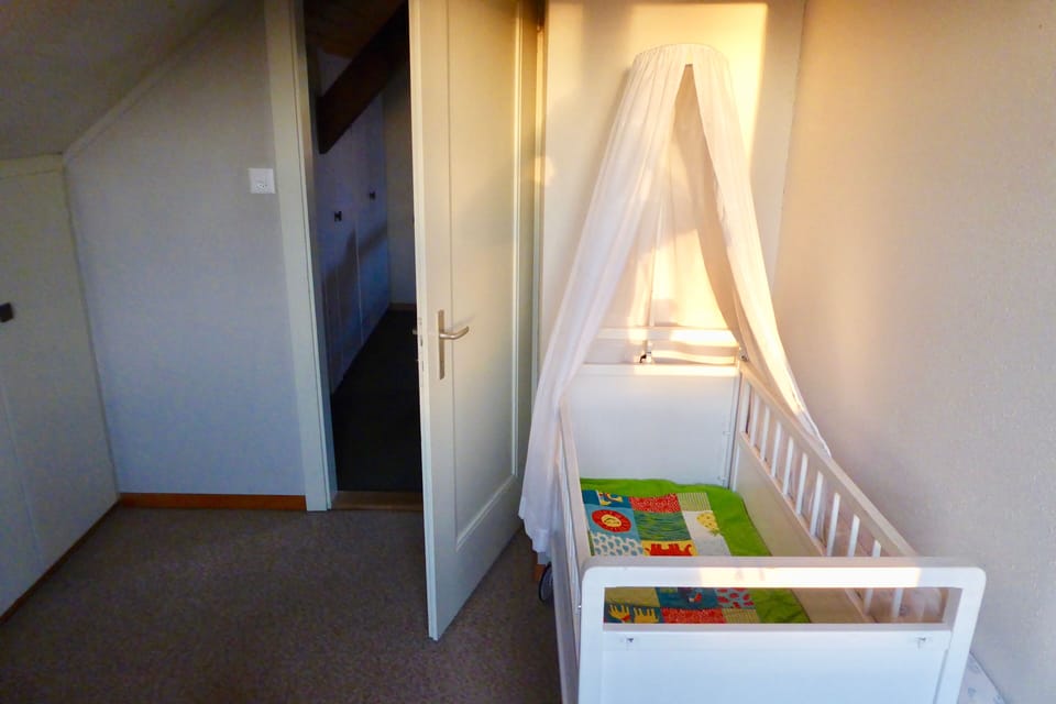 Baby bed