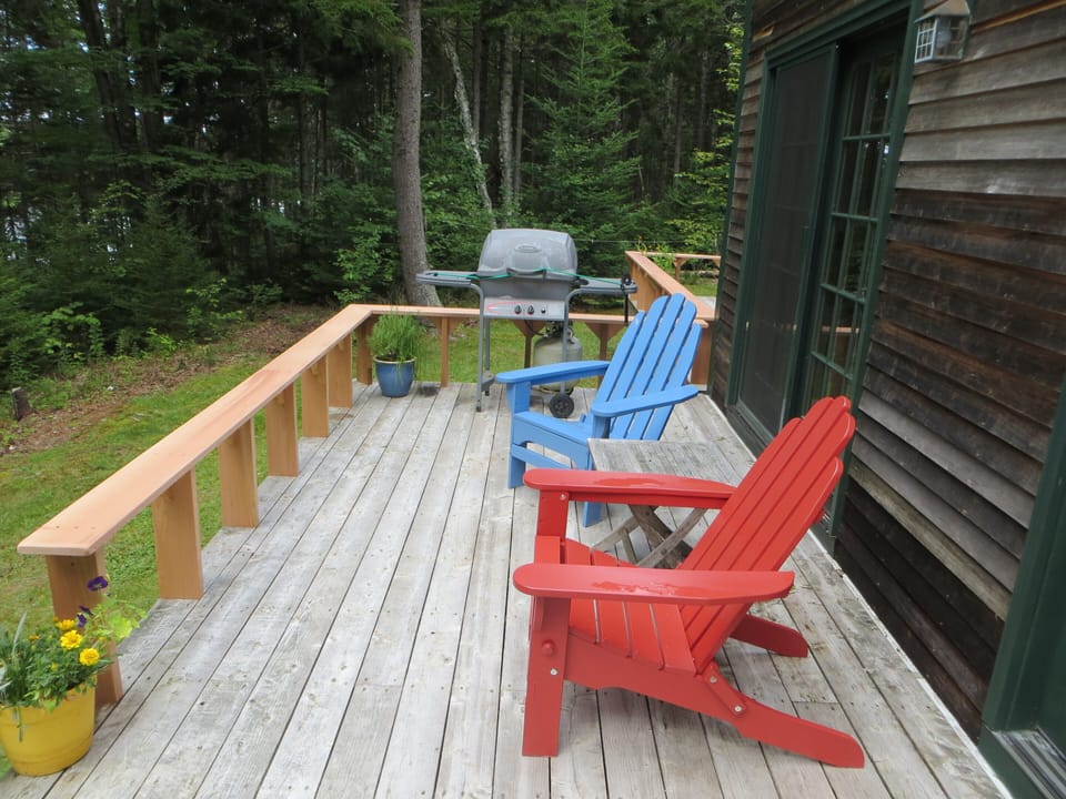relax on the deck looking toward the water