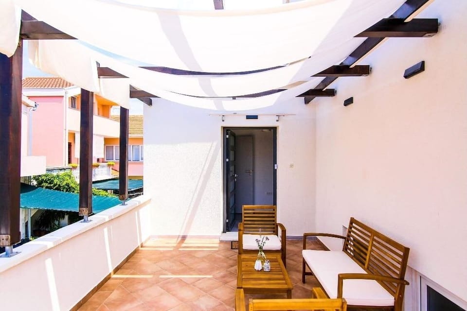 Terrace 2