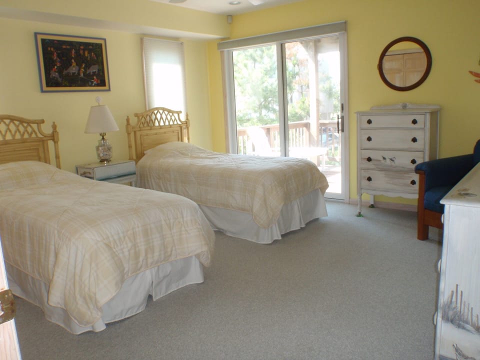 Yellow Twin Bedroom