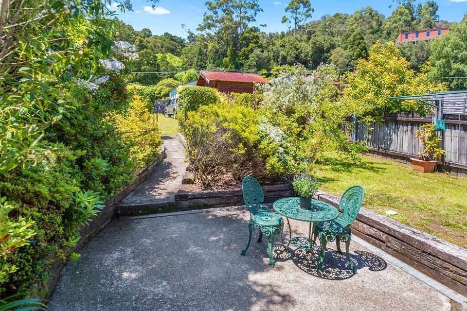 Established Gardens, Private and Quaint 