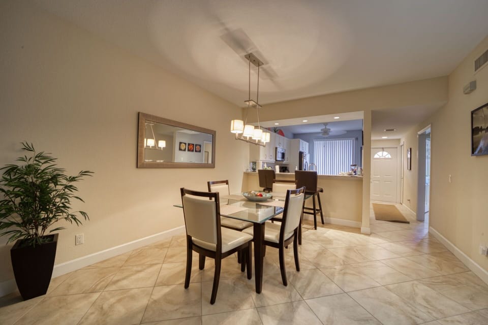 Open plan from dining room to kitchen.