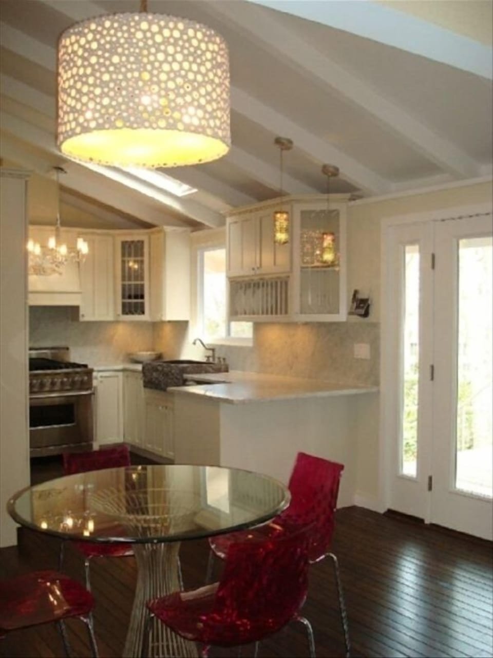 All Viking Kitchen Area
with Granite Oversized Sink