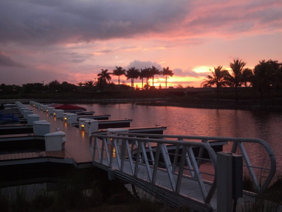 community boats dock view