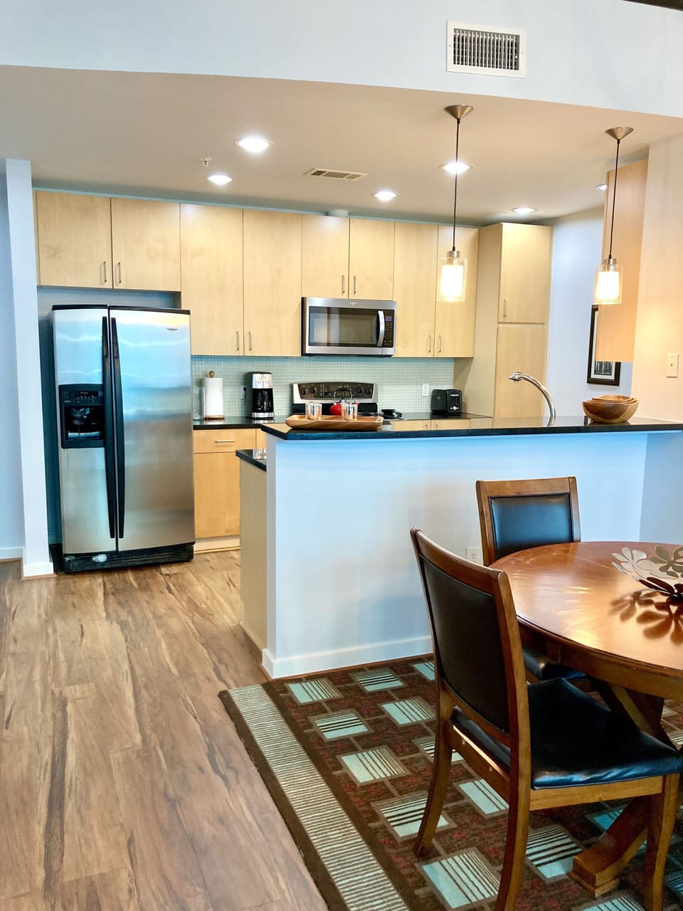 Kitchen and Dinning Area for entertaining and easy meal prep.