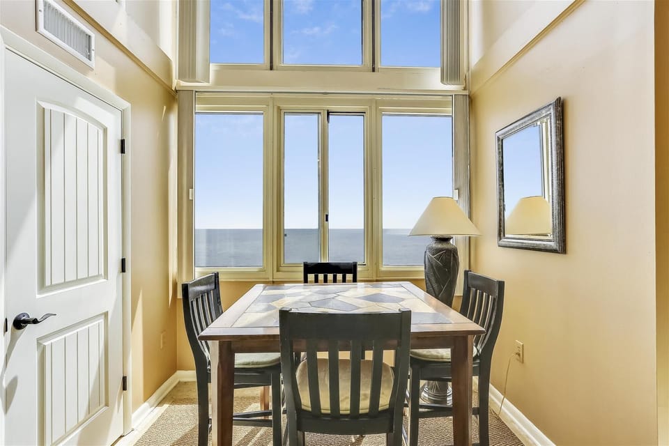 ,Dining Area,