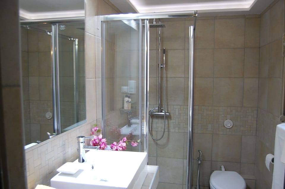 Bathroom 2