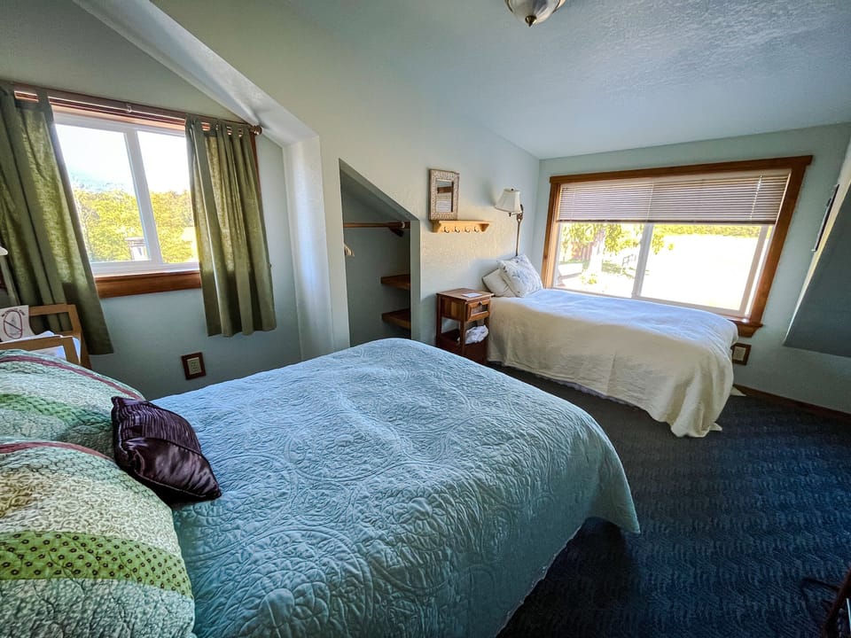 the Pond Bedroom- 2nd floor upstairs, shared bath