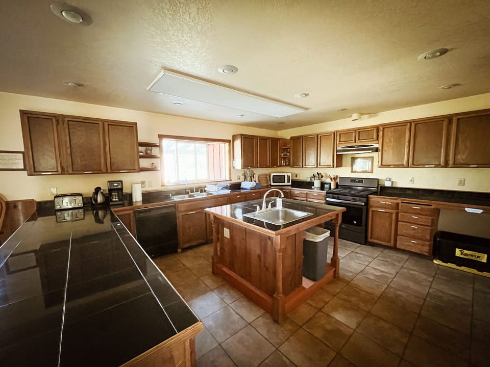 Kitchen- fully equipped for all your entertaining & serving needs