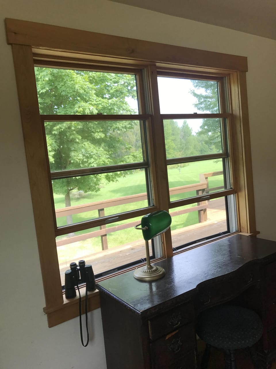 Master bedoom desk and west side deck