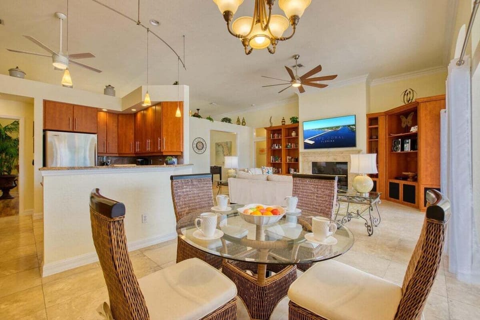 Wischis Florida Home - Tropical Breeze