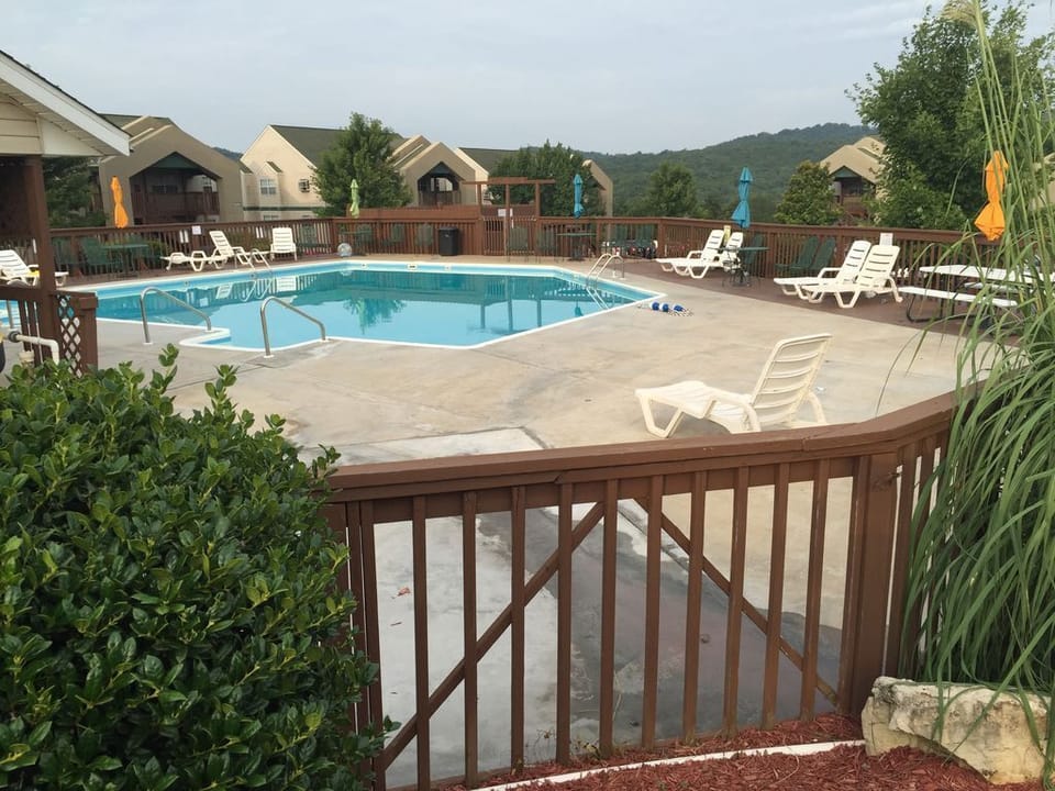 Relaxing Pool
