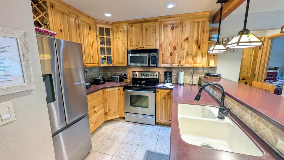 Beaver Creek West Condo M-3 kitchen 