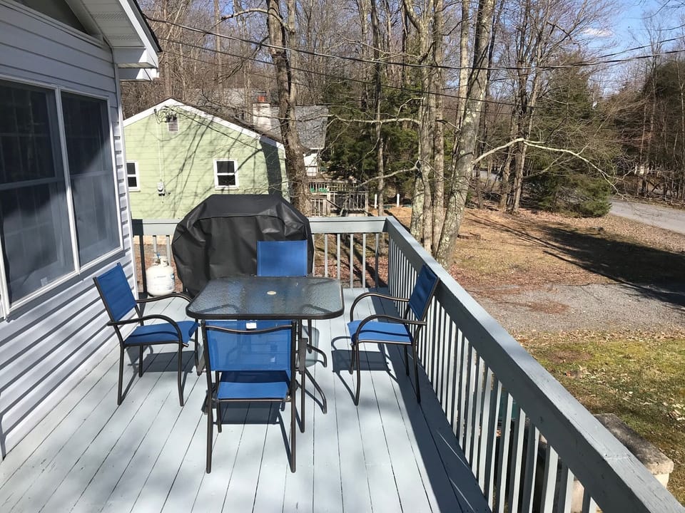 Deck with furniture
