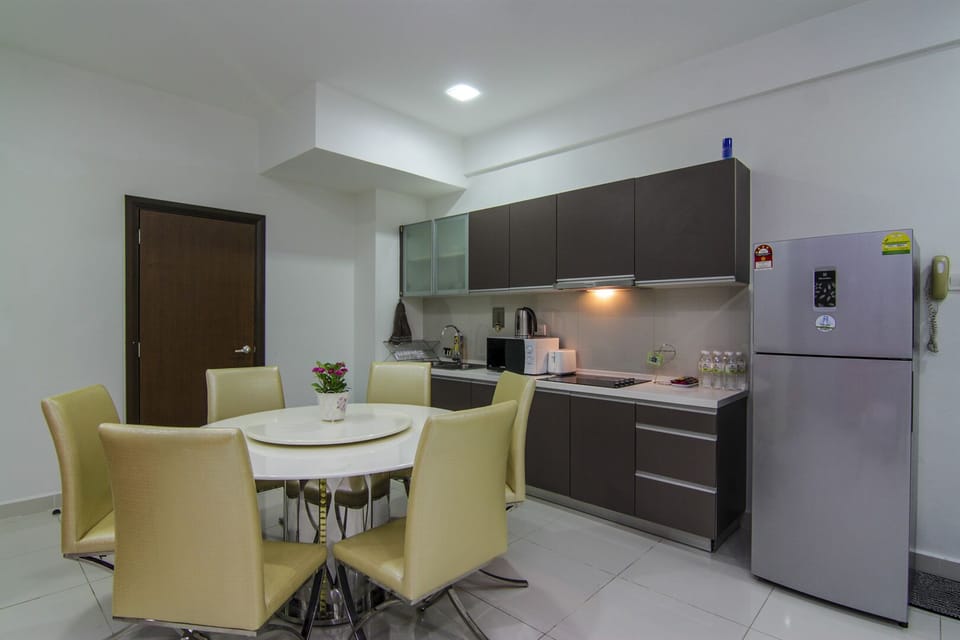 3BR Top KLCC View at Regalia Residence