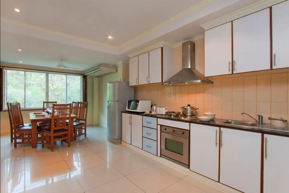 Argyle 5 Bedroom Apartment