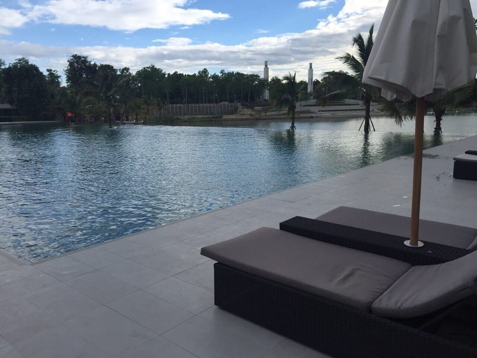 North condo Serene  lake 
