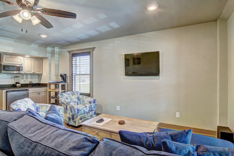 Living room - Settle in for a movie night!
