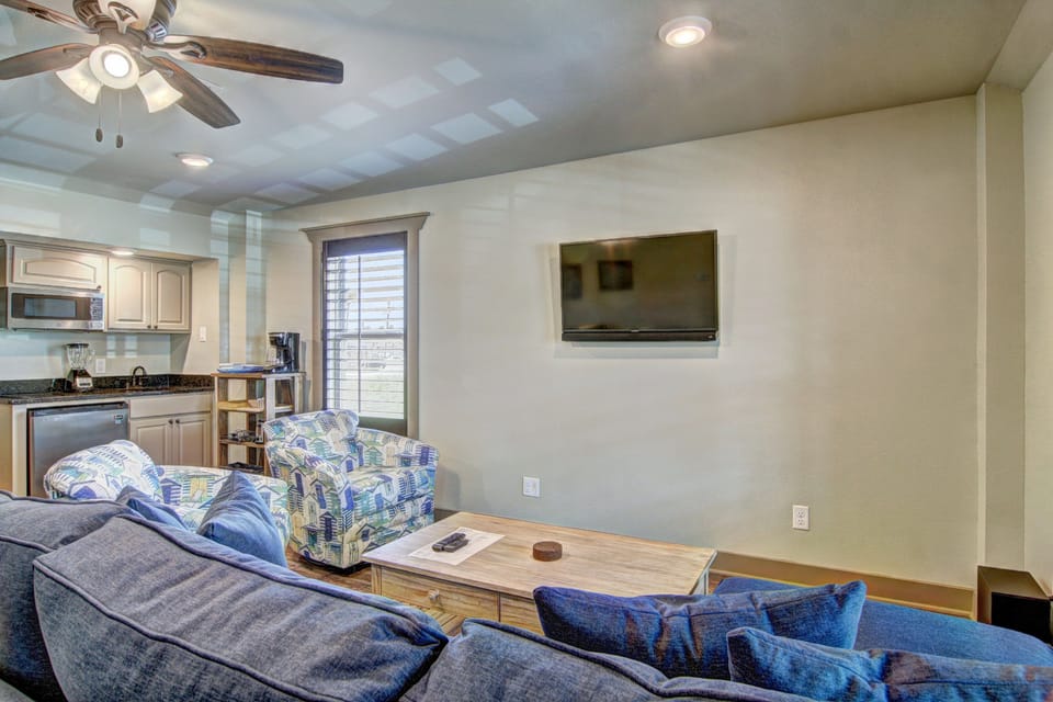 A's Living area - A's Living area is a modern vacation rental lounge with flat-screen TV and streaming services