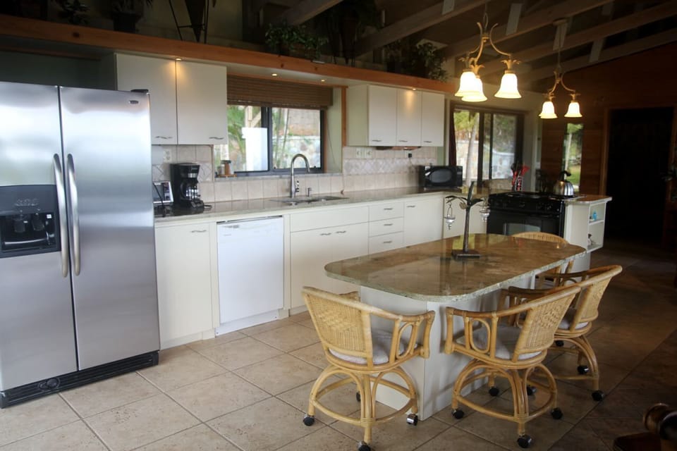 Another angle of the fully equipped kitchen