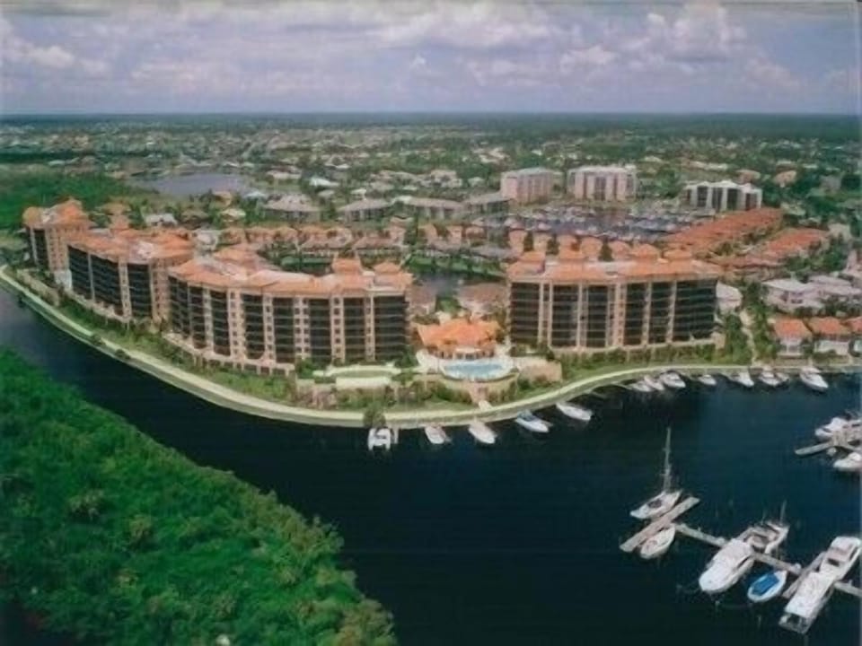 Grande Isle Towers at Burnt Store Marina
