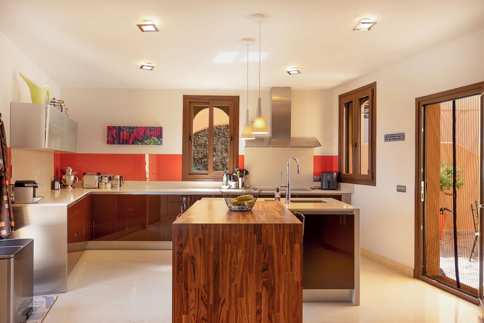 Superbly equipped kitchen with everything you could possibly need!