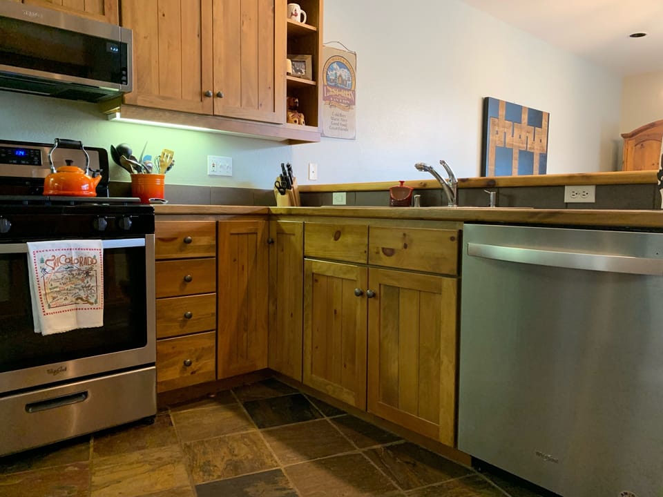 Well equipped kitchen