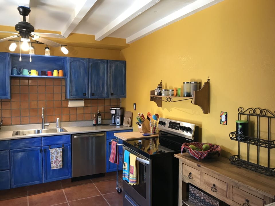 Kitchen, well appointed