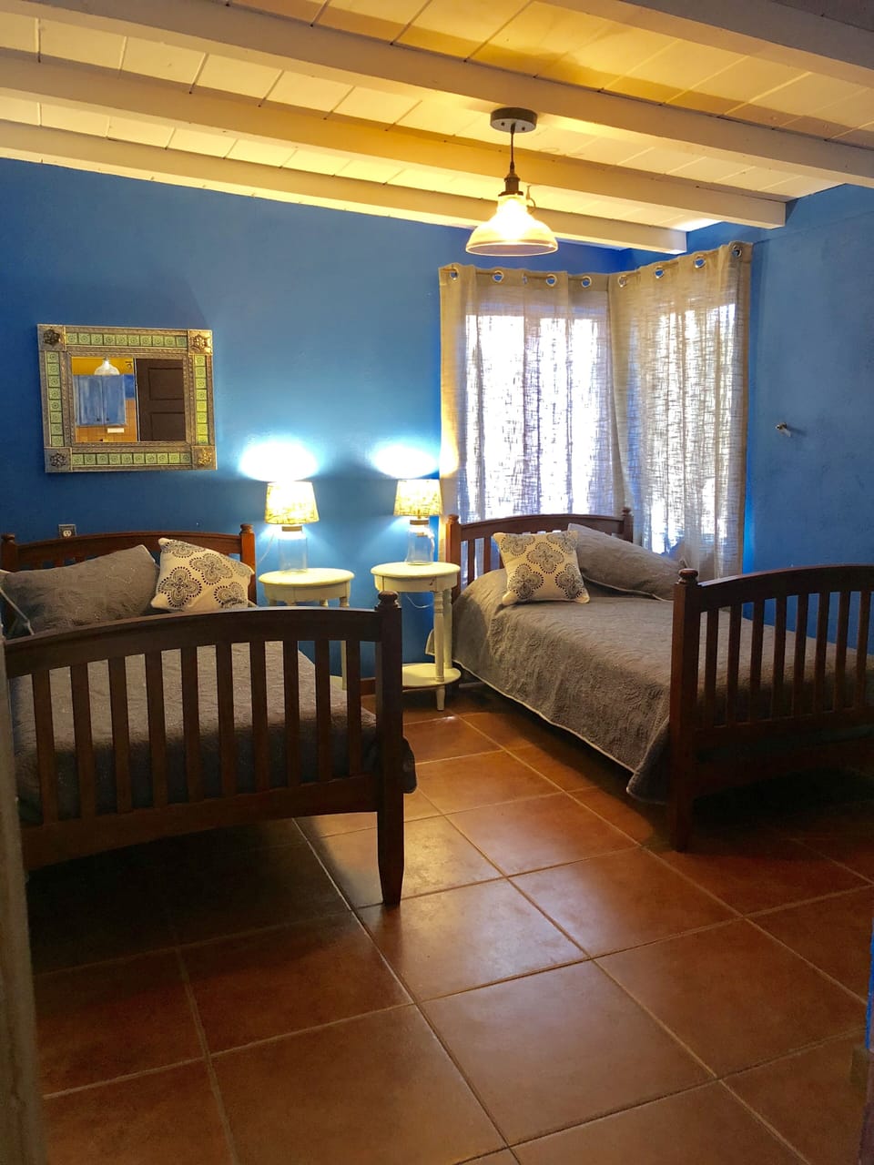 Second bedroom with two twin beds