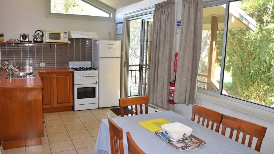 Kitchen and dining area.
