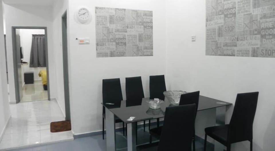 Stay99 House BBQ Facilities (3 Bedrooms)