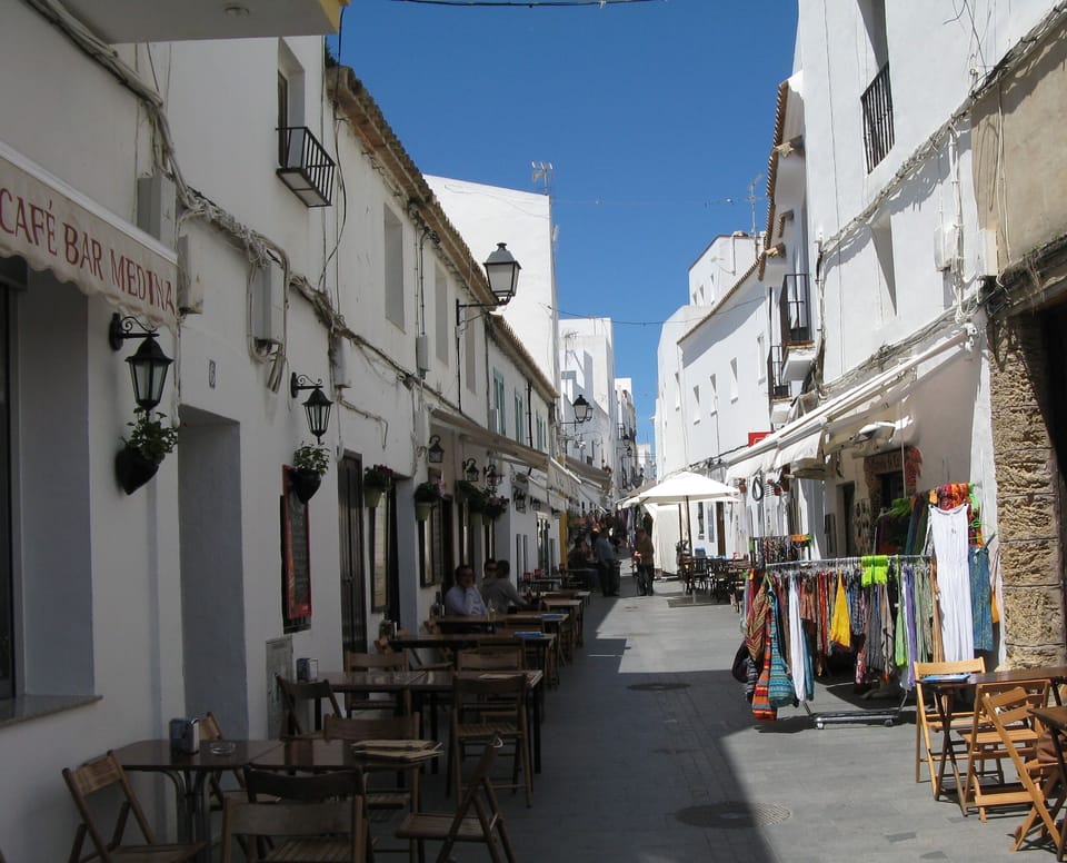 Calle Cadiz - Great for Shopping, Dinner, Tapas or just a Cold Beer.