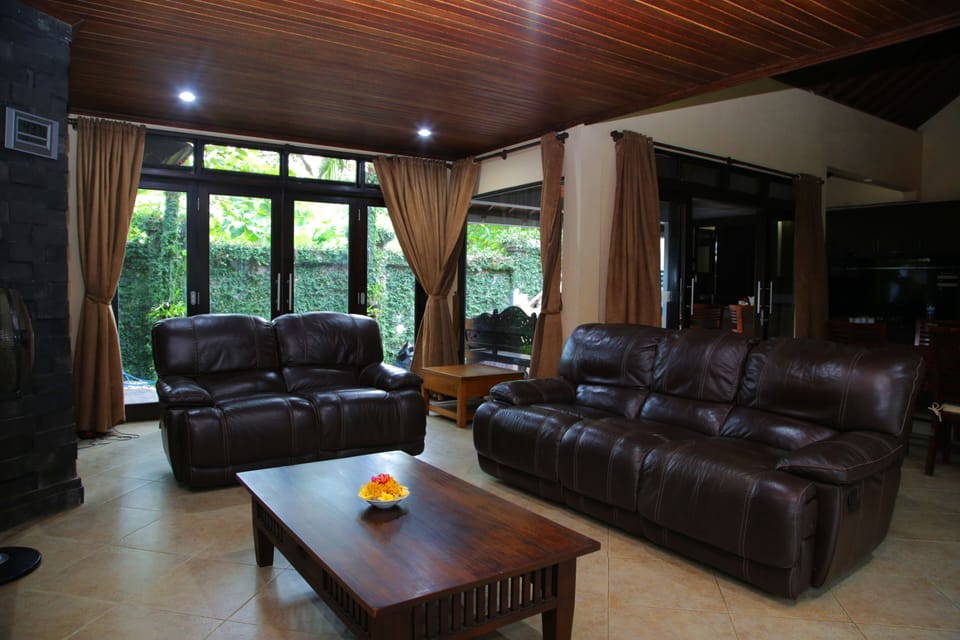 3 Bedroom Villas with private pool Sanur
