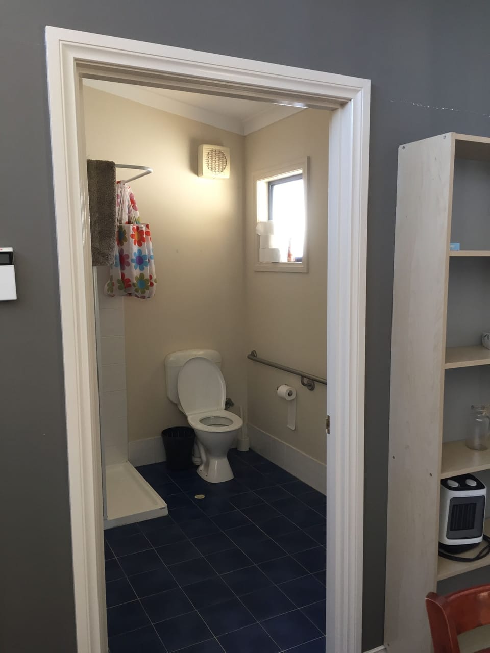 A little flower farm Baldivis Accommodation blue cottage kitchen