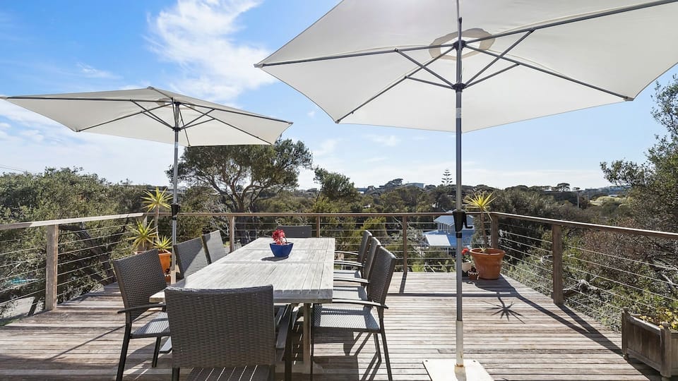 Alfresco dining