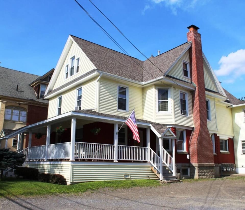 Second floor, one bedroom unit at Elm Triple Play #2L
