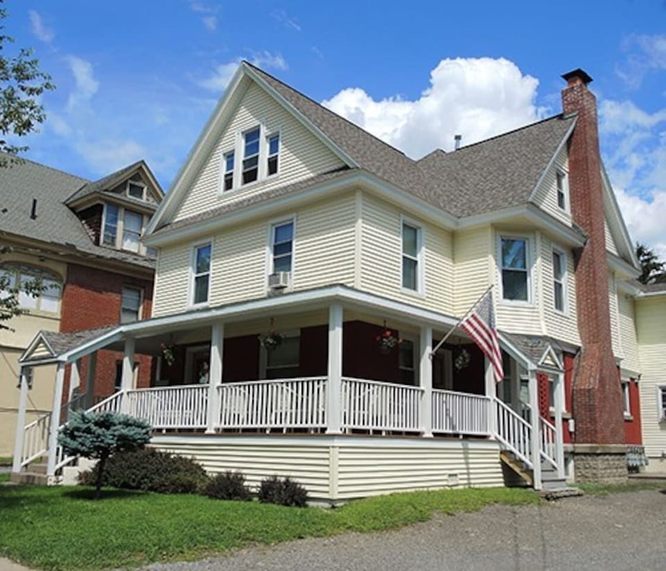 Cooperstown Baseball Rentals Triple Play #2R is one of 3 apartments located in the same home.  Located within walking distance to downtown dining and shopping, and only 3 miles to All-Star Village, this is a desirable location for multiple families on the