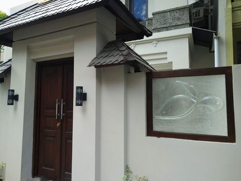 Villa Tiah, 6 Bedroom Villa. Private.