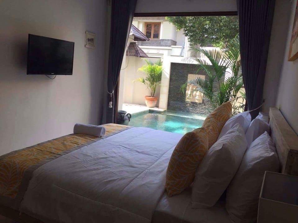 Villa Tiah, 6 Bedroom Villa. Private.