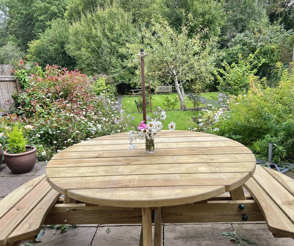 Garden patio table - seats 6