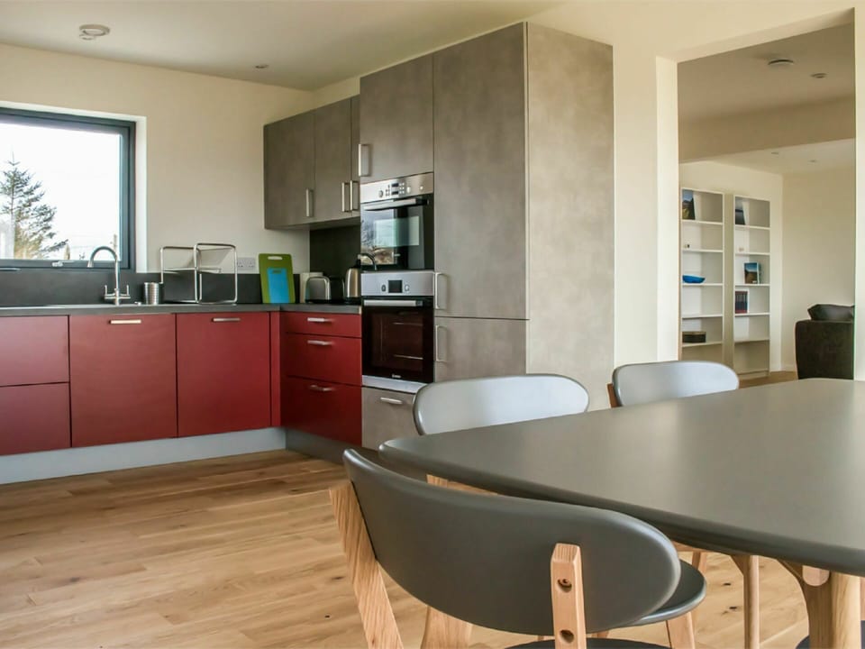 Property, Furniture, Table, Cabinetry, Window, Wood, Chair, Interior Design, Houseplant, Building
