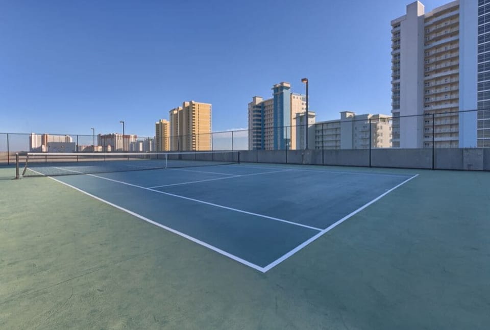Pickleball & Tennis Court